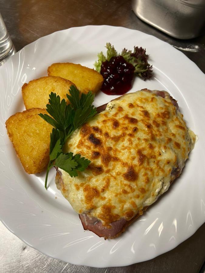 Gaststaette Braustuebchen Hotel Schlitz Buitenkant foto